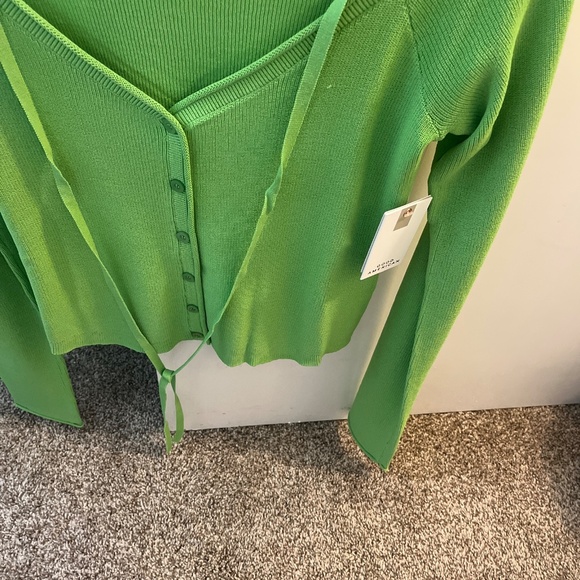 Good American new arrival green off the shoulder sleeve new with tags $139 !! - Picture 2 of 6